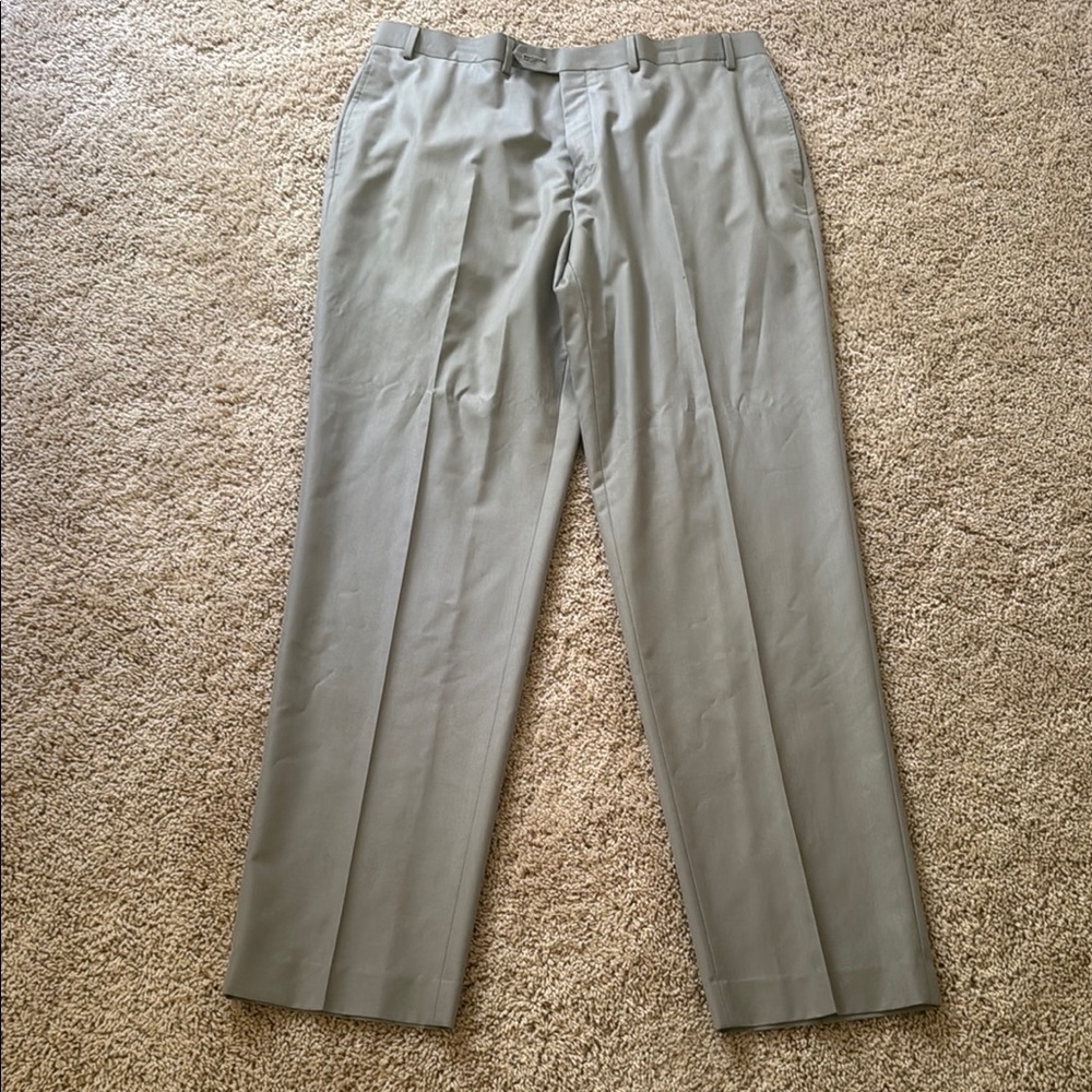 Gray Dress Pants with Straight-Leg Cut and Flat-Front Design